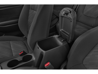 2025 Kia Seltos center console