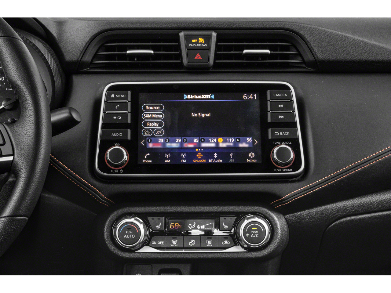 2020 Nissan Versa SR