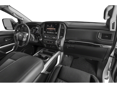 2023 Nissan Titan SV