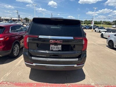 2025 GMC Yukon Elevation
