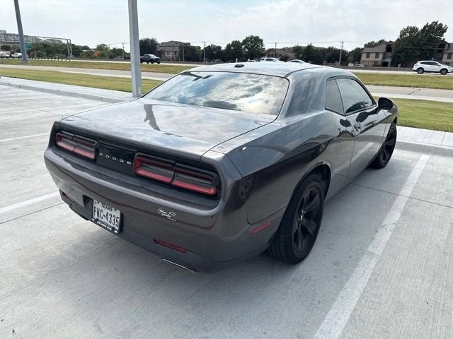 2016 Dodge Challenger SXT