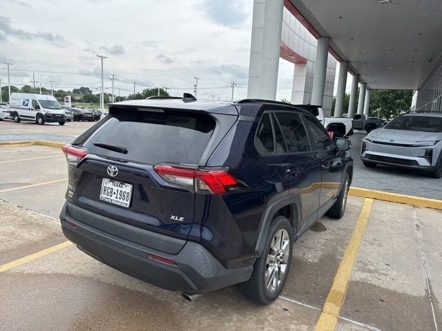 2021 Toyota RAV4 XLE Premium