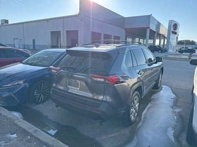 2025 Toyota RAV4 XLE Premium