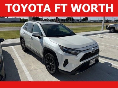 2022 Toyota RAV4 SE