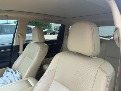 2016 Toyota Highlander Limited Platinum V6