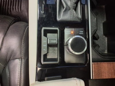 2024 Toyota Sequoia SR5