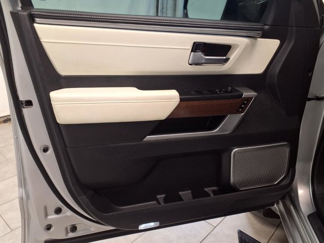 2024 Toyota Sequoia SR5