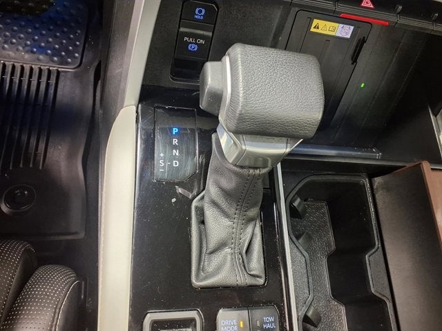 2024 Toyota Sequoia SR5