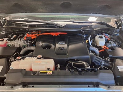 2024 Toyota Sequoia SR5