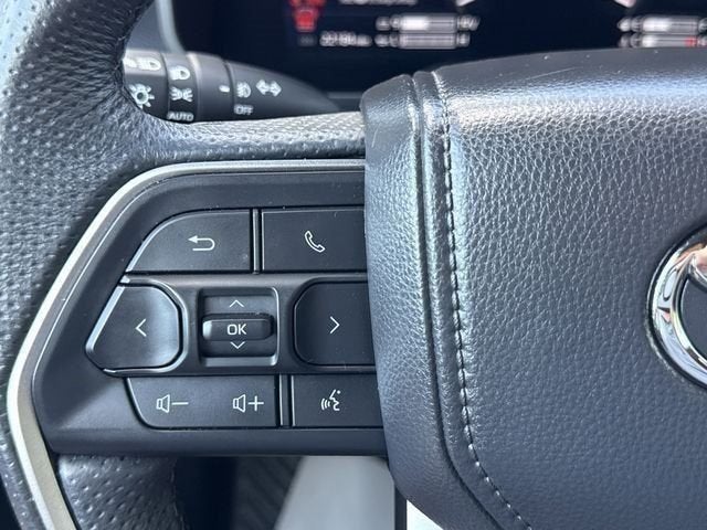 2025 Toyota Sequoia SR5