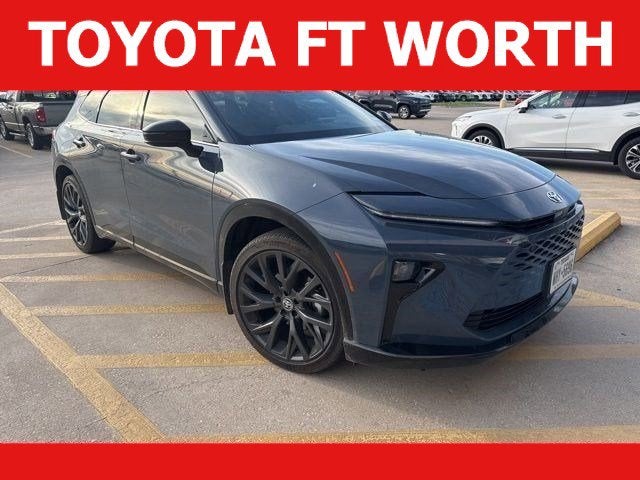 2025 Toyota Crown Signia XLE