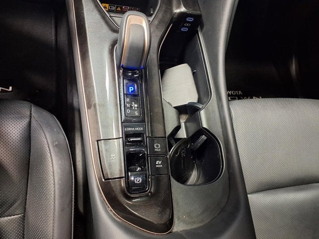 2025 Toyota Crown Signia Limited