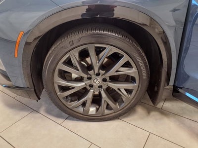 2025 Toyota Crown Signia Limited