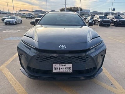 2025 Toyota Crown Signia XLE