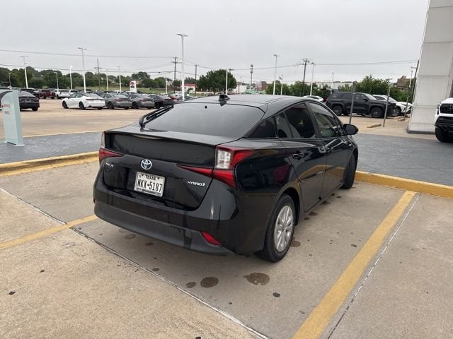2020 Toyota Prius LE