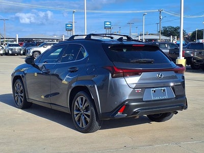 2024 Lexus UX 250h F SPORT Handling