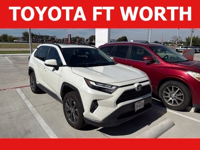 2022 Toyota RAV4 XLE Premium