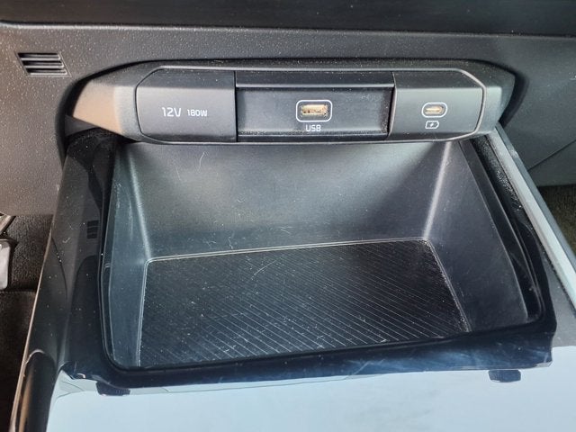 2025 Kia Niro LX