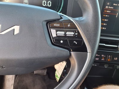 2025 Kia Niro LX