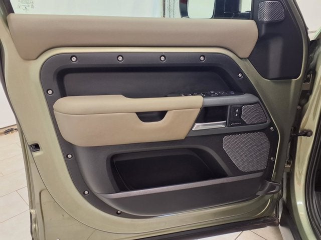2021 Land Rover Defender X-Dynamic SE
