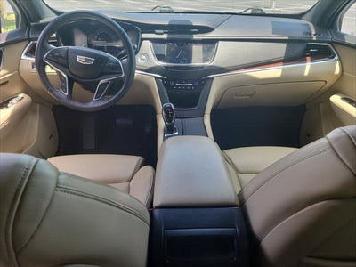 2017 Cadillac XT5 Luxury FWD