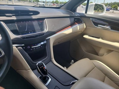 2017 Cadillac XT5 Luxury FWD