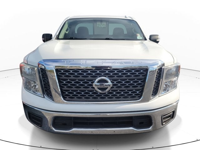 2017 Nissan Titan SV