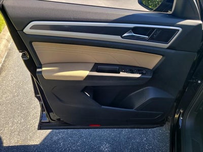 2022 Volkswagen Atlas Cross Sport 2.0T SE