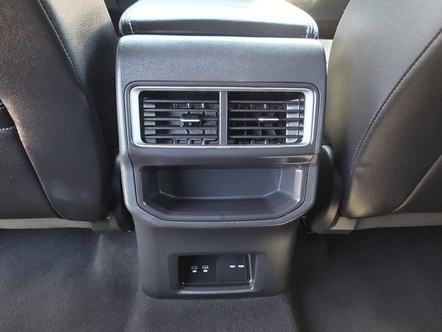 2024 Volkswagen Atlas Cross Sport 2.0T SE with Technology