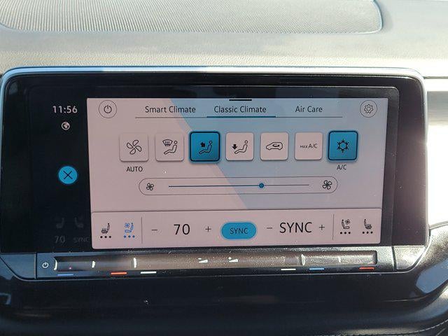 2024 Volkswagen Atlas Cross Sport 2.0T SE with Technology