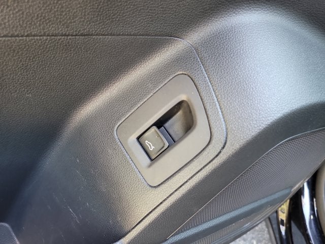 2023 Volkswagen Atlas Cross Sport 3.6L V6 SE with Technology