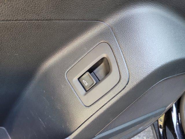 2023 Volkswagen Atlas Cross Sport 3.6L V6 SE with Technology