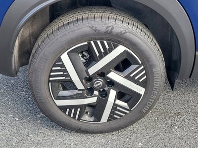 2025 Nissan Kicks MPV SV