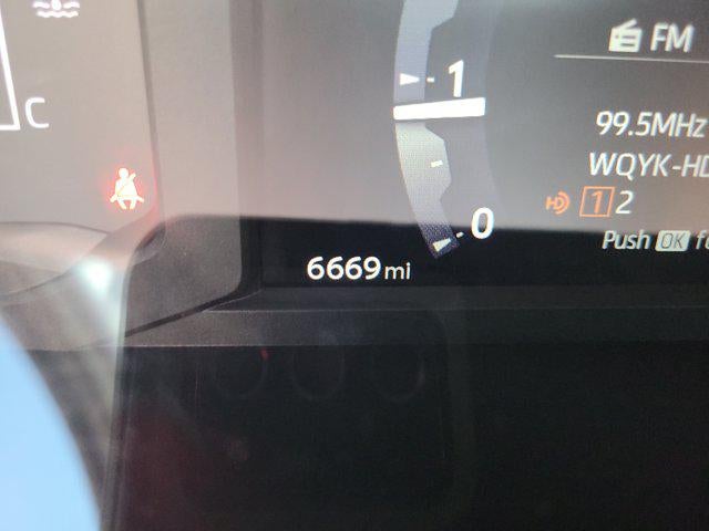 2025 Toyota TACOMA SR5 SR5