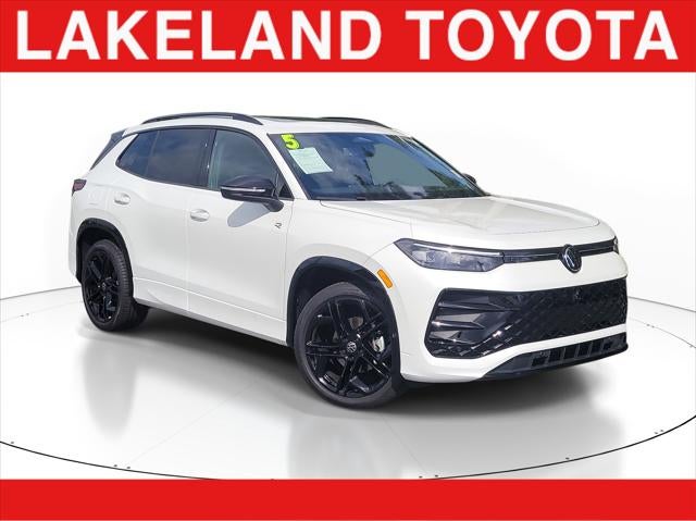 2025 Volkswagen Tiguan SE R-Line Black