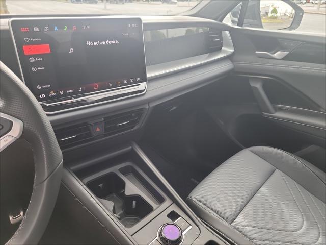 2025 Volkswagen Tiguan SE R-Line Black