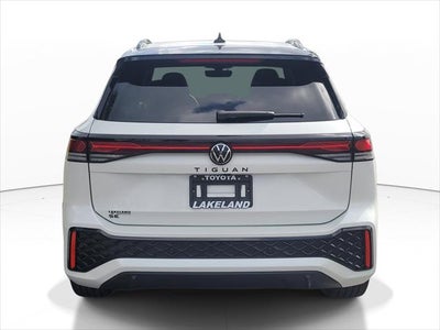 2025 Volkswagen Tiguan SE R-Line Black