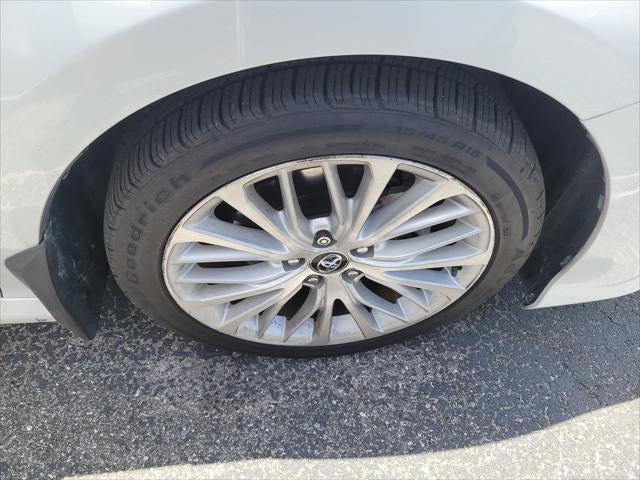 2020 Toyota Camry Hybrid Hybrid XLE