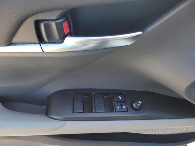 2024 Toyota Camry Hybrid LE