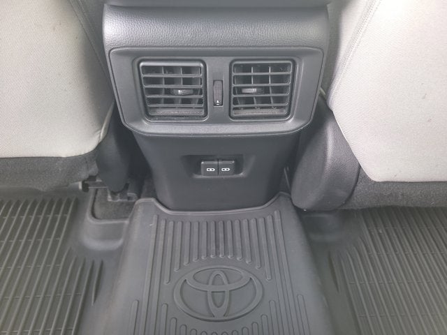 2022 Toyota RAV4 HYBRID Hybrid XLE