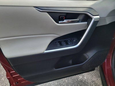 2022 Toyota RAV4 HYBRID Hybrid XLE