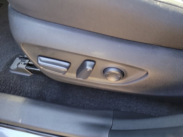 2025 Toyota RAV4 HYBRID Hybrid XLE