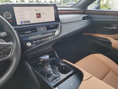 2025 Lexus ES 300h ES 300h