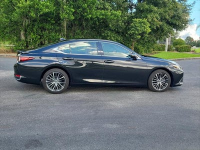 2025 Lexus ES 300h ES 300h