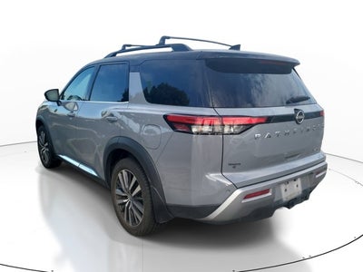 2022 Nissan Pathfinder Platinum