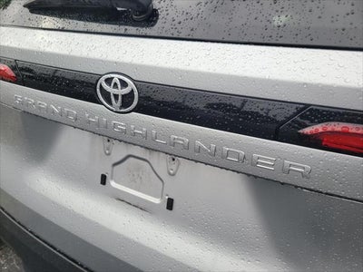 2025 Toyota Grand Highlander LE
