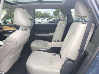 2025 Toyota GRAND HIGHLANDER Limited