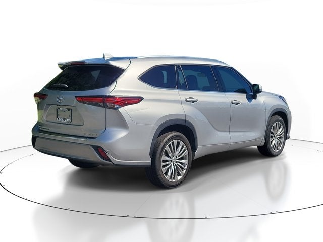 2021 Toyota Highlander Platinum
