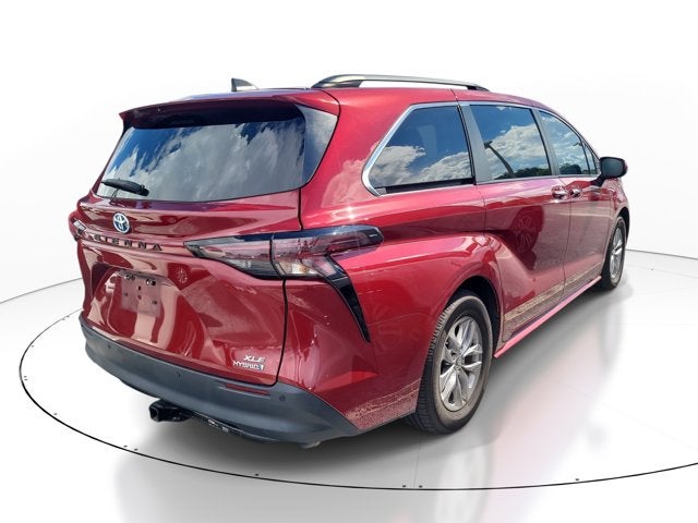2023 Toyota Sienna XLE