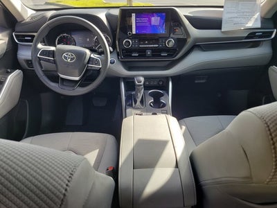 2024 Toyota HIGHLANDER LE